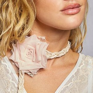 POL “ Rosewood Trail Belt “ | Pink Rose